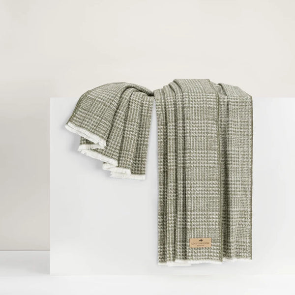 Lands Downunder Chive Sutton Plaid Throw