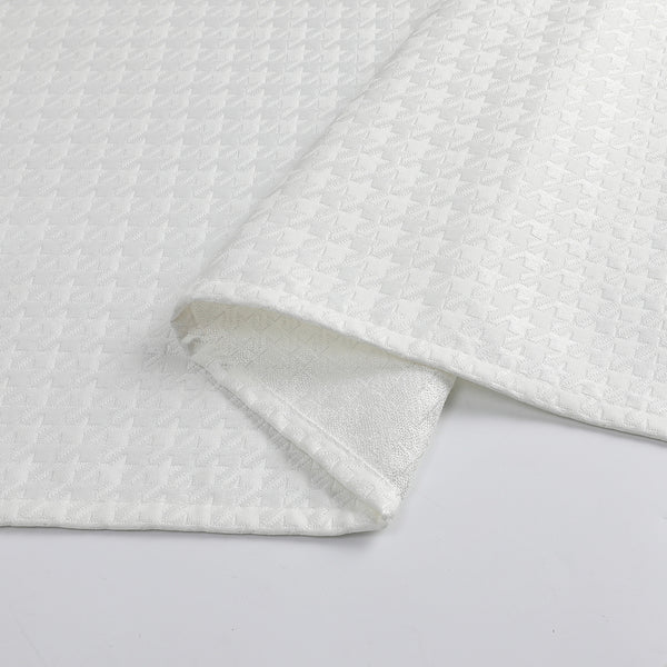 Jacquard White Houndstooth Tablecloth